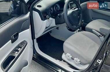 Седан Hyundai Accent 2009 в 