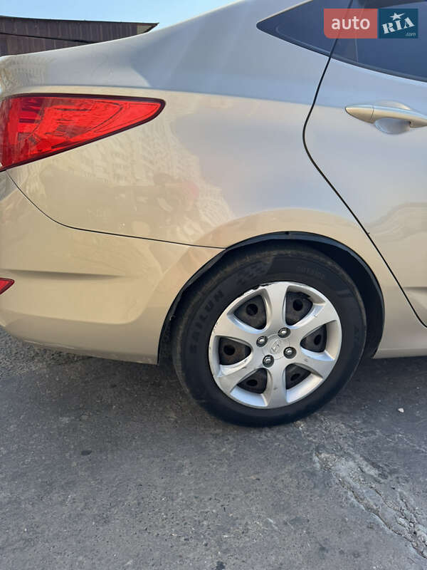 Седан Hyundai Accent 2013 в Одессе