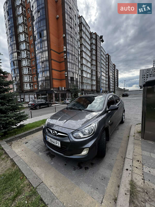 Седан Hyundai Accent 2012 в Львові фото 9 Седан Hyundai Accent 2012 в Львові