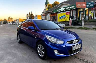 Седан Hyundai Accent 2012 в Томаківці