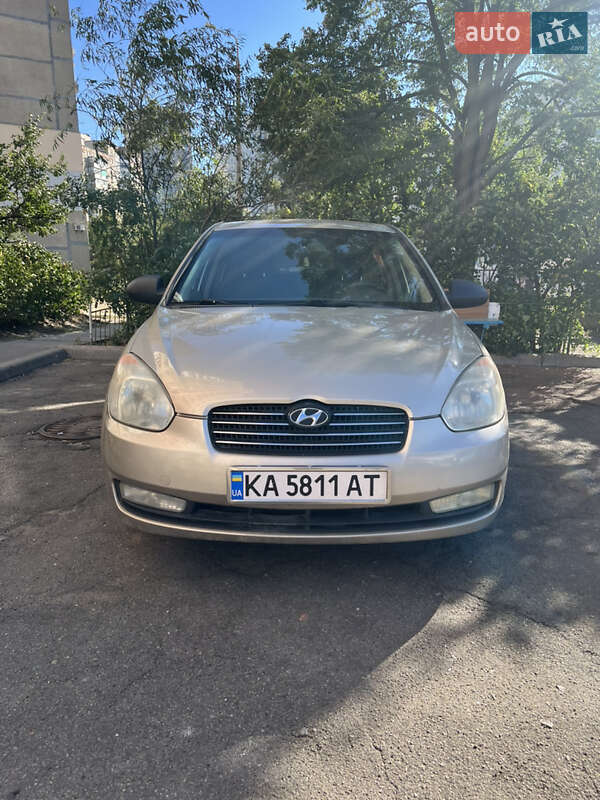 Hyundai Accent 2009