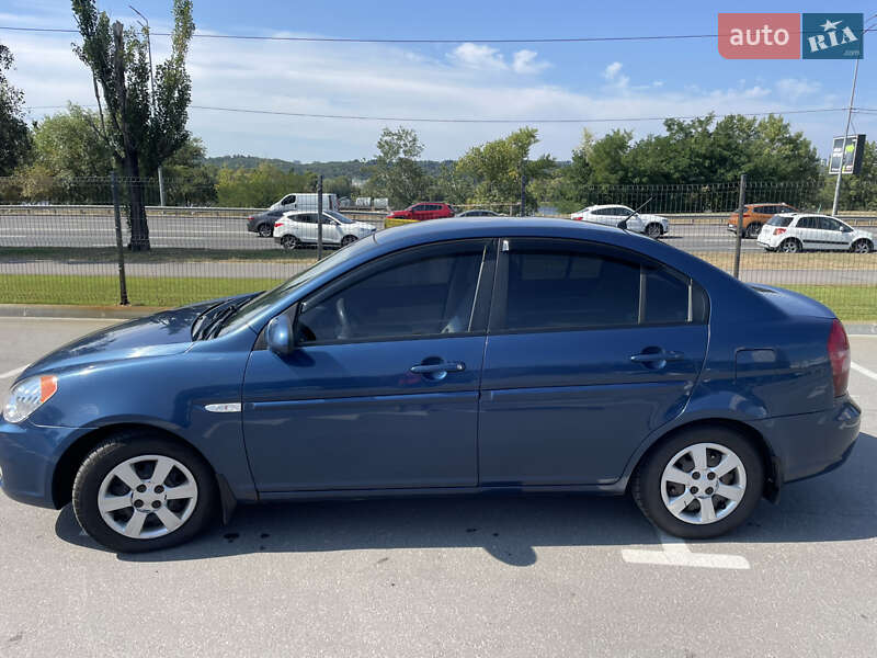 Седан Hyundai Accent 2008 в Києві