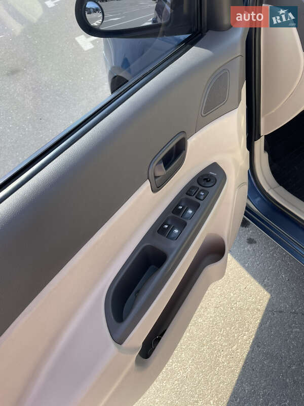 Седан Hyundai Accent 2008 в Києві