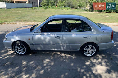 Седан Hyundai Accent 2000 в 