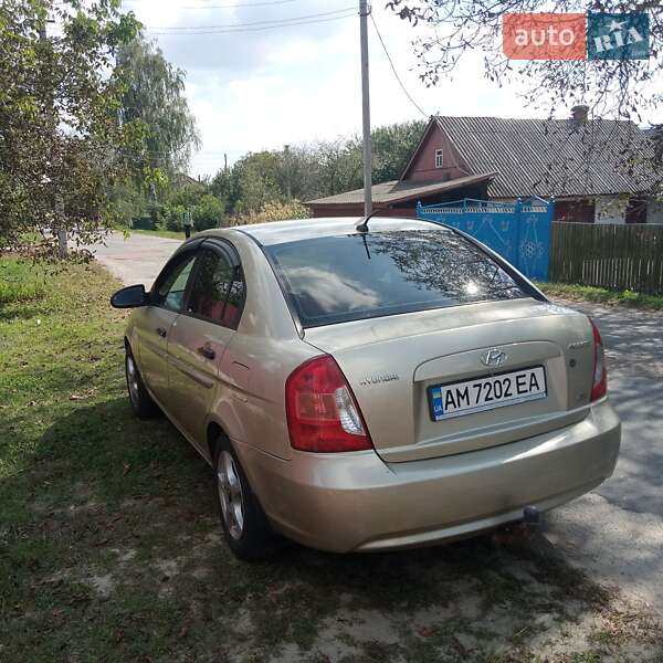 Седан Hyundai Accent 2008 в Пулинах