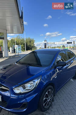 Седан Hyundai Accent 2011 в 