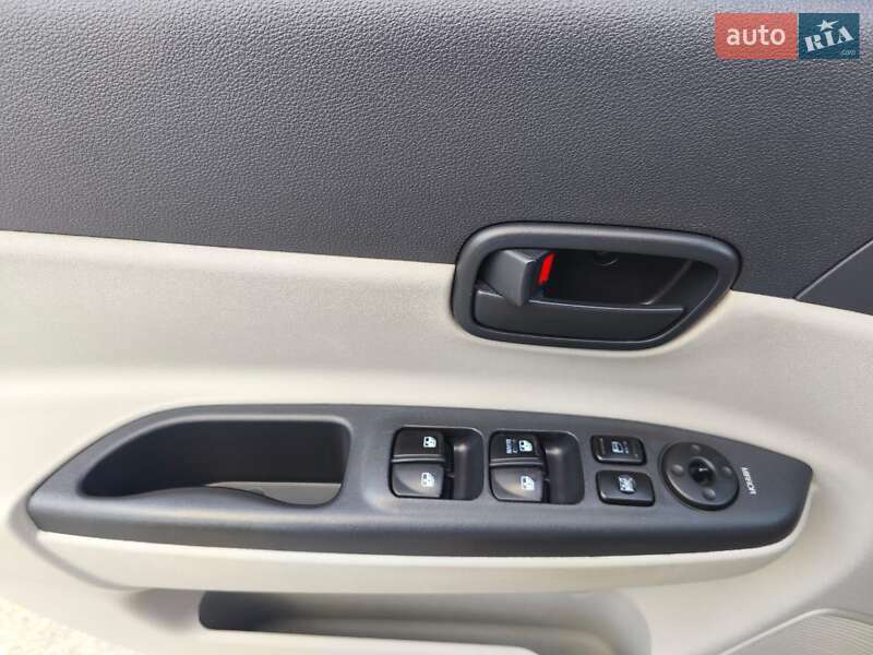 Седан Hyundai Accent 2008 в Запорожье фото 6 Седан Hyundai Accent 2008 в Запорожье