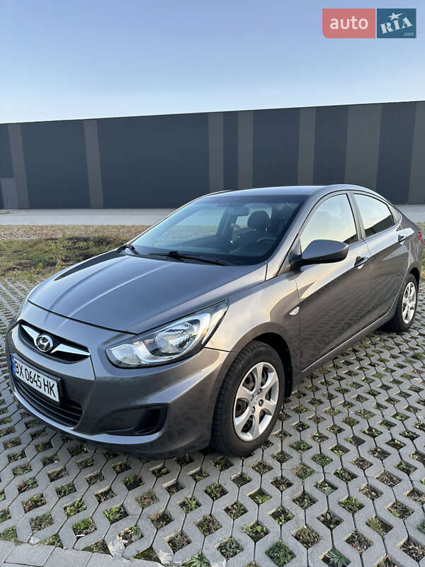 Седан Hyundai Accent 2012 в 