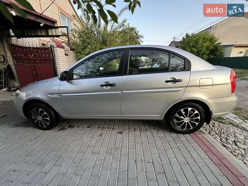 Седан Hyundai Accent 2008 в Кропивницком