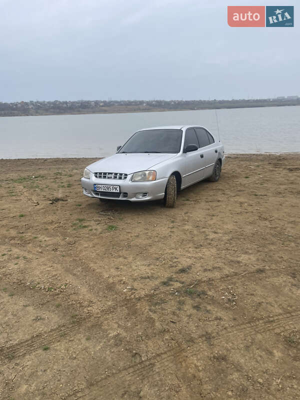 Седан Hyundai Accent 2000 в Одесі