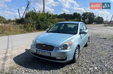 Седан Hyundai Accent 2008 в Ізяславі