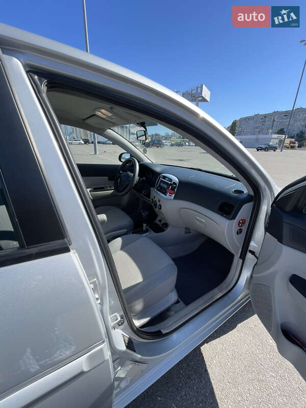Седан Hyundai Accent 2008 в Харькове