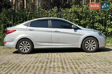 Седан Hyundai Accent 2012 в 