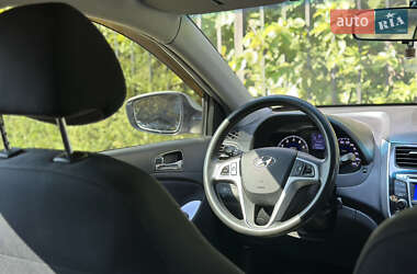 Седан Hyundai Accent 2012 в 