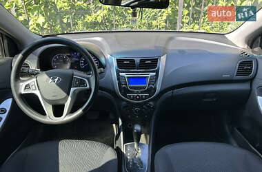 Седан Hyundai Accent 2012 в 