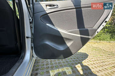 Седан Hyundai Accent 2012 в 