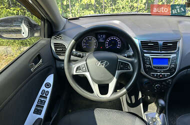 Седан Hyundai Accent 2012 в 