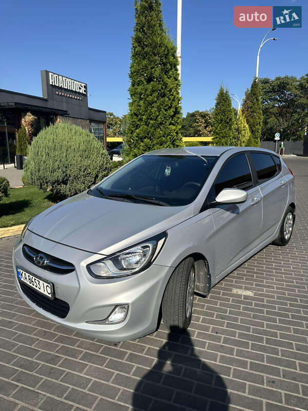 Хэтчбек Hyundai Accent 2017 в 