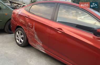 Седан Hyundai Accent 2013 в 
