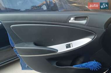 Седан Hyundai Accent 2011 в 