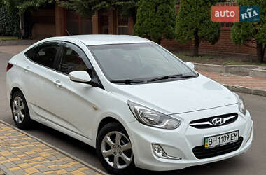 Седан Hyundai Accent 2012 в 