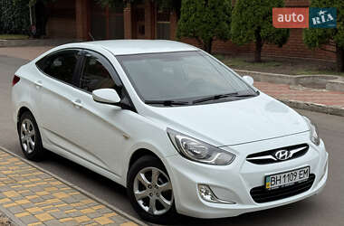 Седан Hyundai Accent 2012 в 