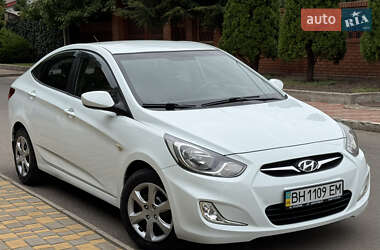 Седан Hyundai Accent 2012 в 