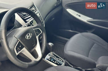 Седан Hyundai Accent 2011 в 
