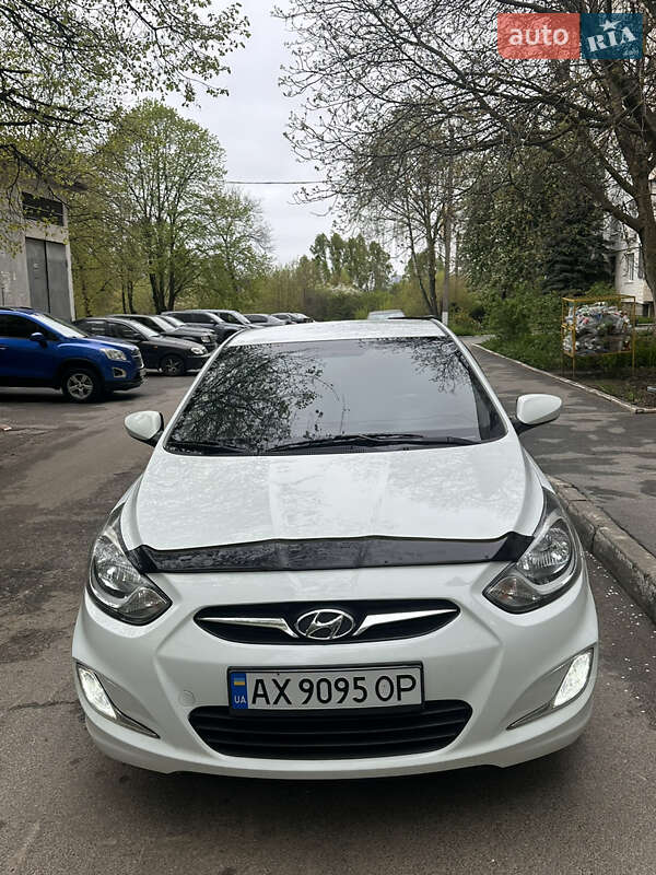 Седан Hyundai Accent 2011 в Харькове
