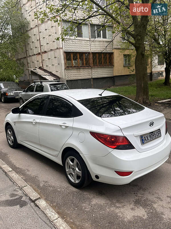 Седан Hyundai Accent 2011 в Харькове