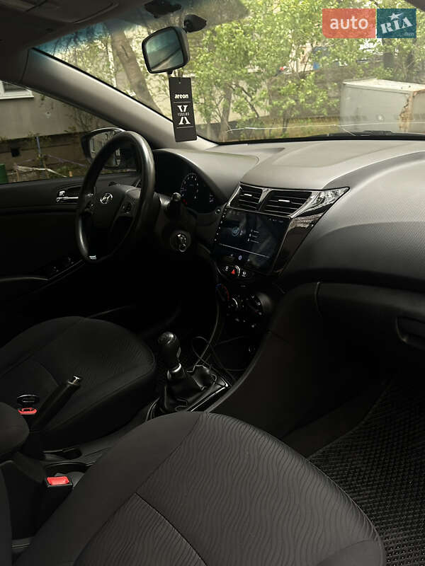 Седан Hyundai Accent 2011 в Харькове