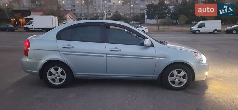 Седан Hyundai Accent 2007 в Киеве
