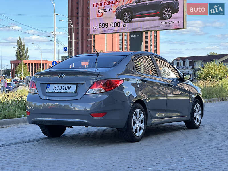 Седан Hyundai Accent 2019 в Киеве