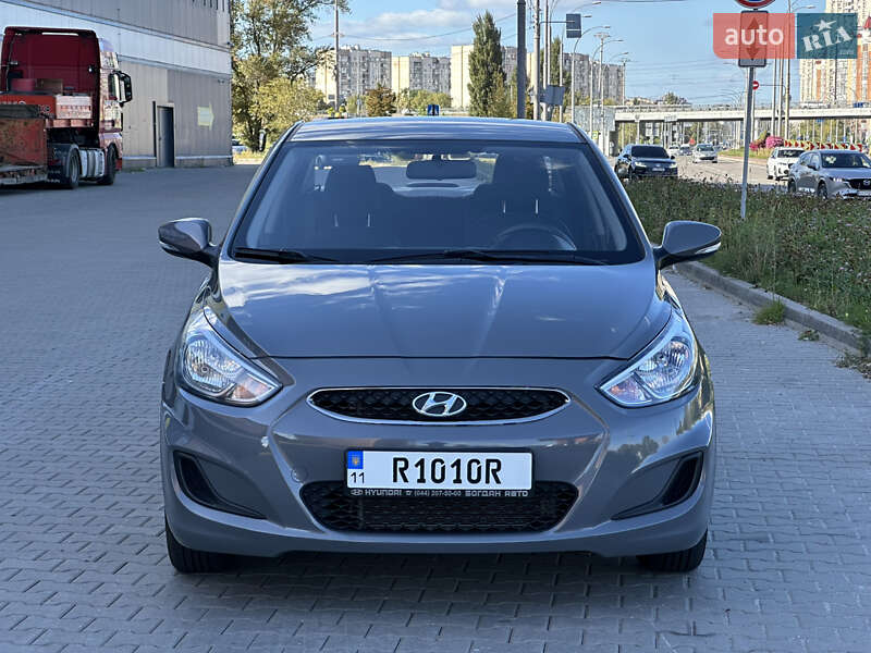 Седан Hyundai Accent 2019 в Киеве
