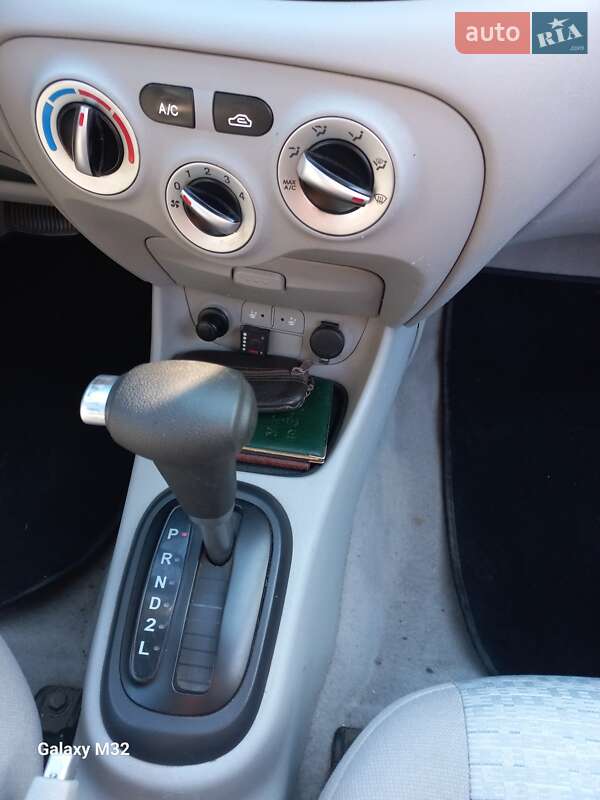 Седан Hyundai Accent 2009 в Чернігові