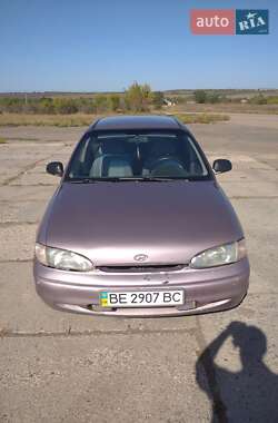 Седан Hyundai Accent 1994 в Южноукраинске