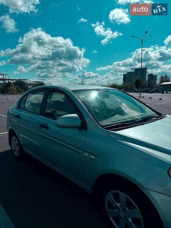 Седан Hyundai Accent 2008 в Киеве