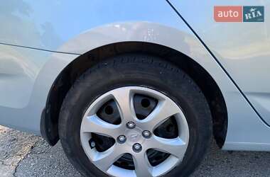 Седан Hyundai Accent 2012 в 