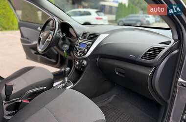 Седан Hyundai Accent 2013 в 