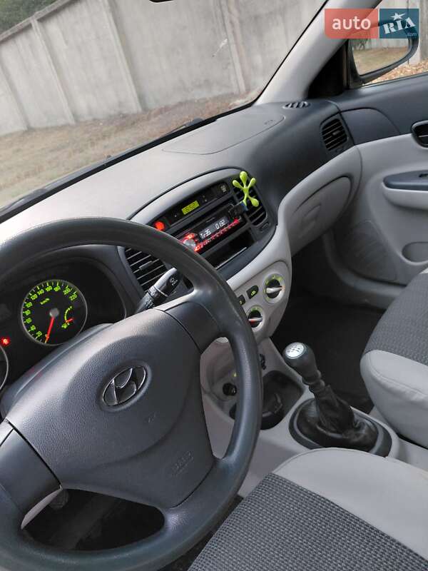 Седан Hyundai Accent 2006 в Чернігові