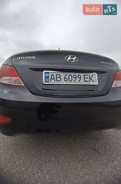 Седан Hyundai Accent 2013 в 