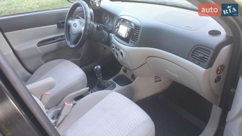 Седан Hyundai Accent 2008 в Миргороде