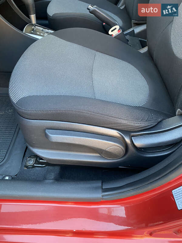 Седан Hyundai Accent 2011 в Мукачево