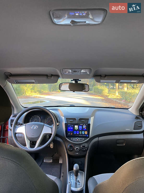 Седан Hyundai Accent 2011 в Мукачево