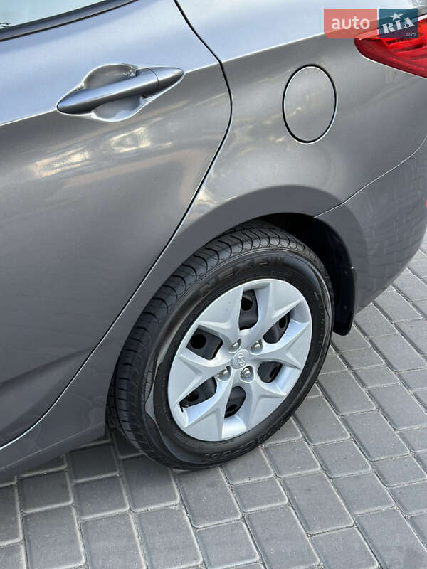 Седан Hyundai Accent 2016 в Одессе