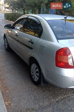 Седан Hyundai Accent 2009 в 