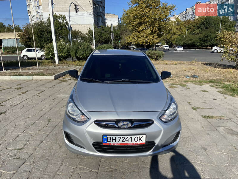 Седан Hyundai Accent 2014 в Чорноморську фото 2 Седан Hyundai Accent 2014 в Чорноморську