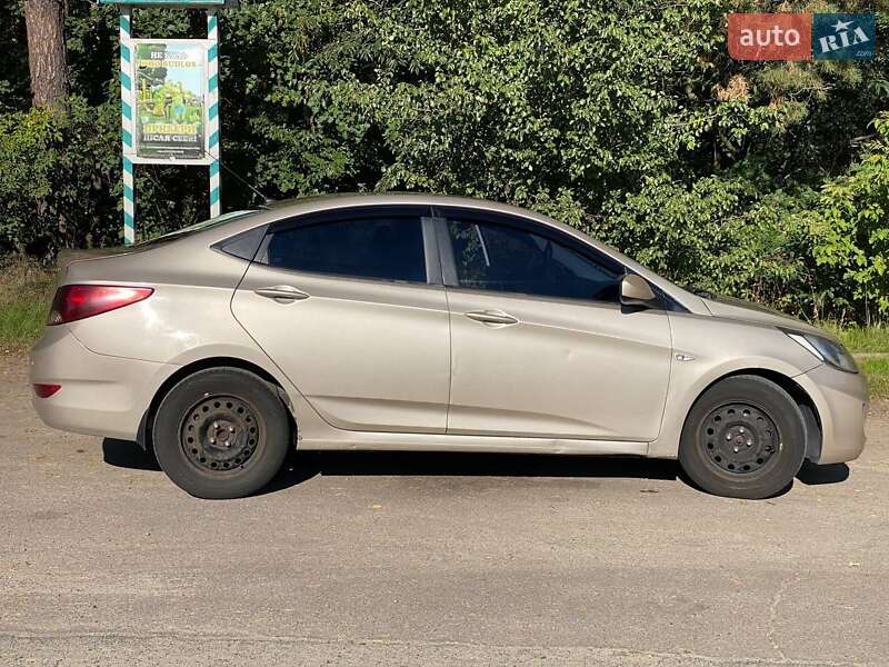 Седан Hyundai Accent 2012 в Києві