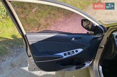 Седан Hyundai Accent 2012 в 