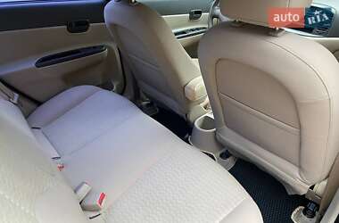 Седан Hyundai Accent 2010 в 